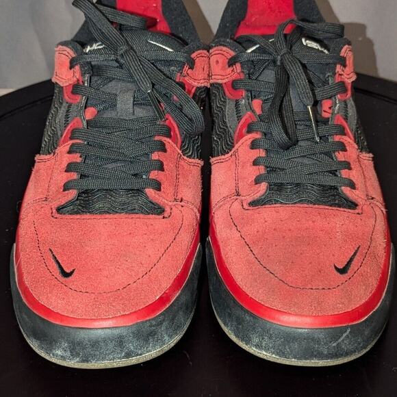 Nike SB Shoes Mens 11.5 Red Suede Ishod Wair Bred Varsity Red Black DC7232-600 - Picture 2 of 10